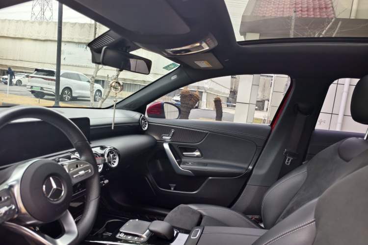 Used Mercedes-Benz A-Class 2020 Restyled A 200 L Sport Sedan Fashion Version