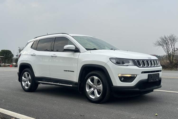 Used Jeep Compass 2019 200T Automatic Family Edition - Connected Large Screen Version