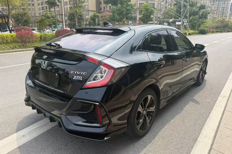 Used Honda Civic 2021 HATCHBACK 220TURBO CVT Trendy Cool Edition Exterior 6