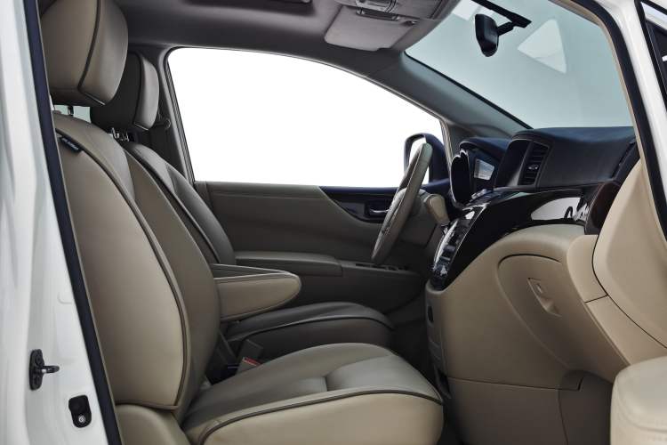 Used Nissan Quest 2015 3.5L SL Interior 5