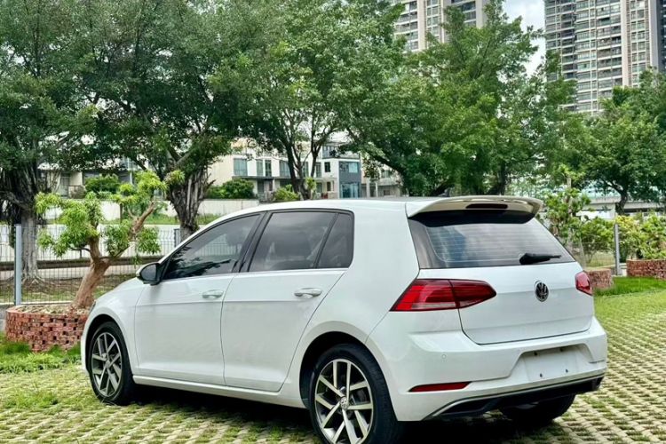 Used Volkswagen Golf 2020 Zhiai Edition 200TSI DSG Comfortable & Ambitious Version Exterior 6