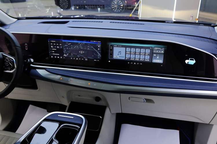 Used SAIC MAXUS G90 2022 2.0T Interstellar Seven-Seater
