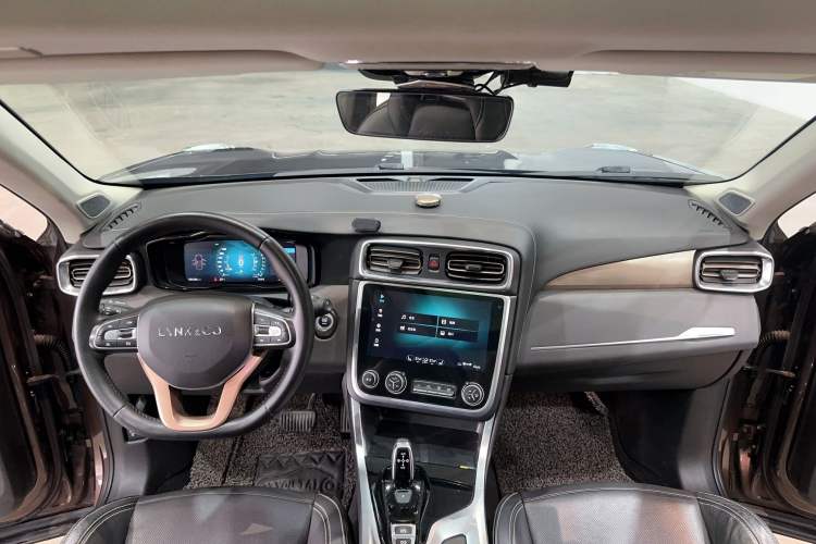 Used Lynk & Co 01 2017 2.0T Two-Wheel Drive Pro Edition