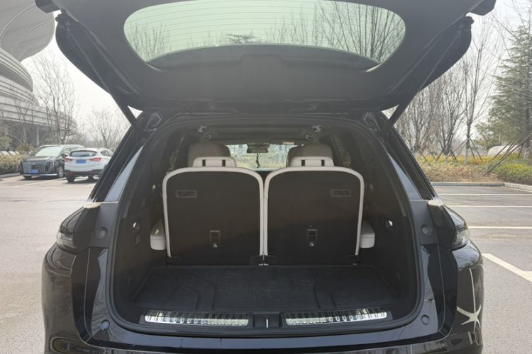 Used Li Auto L8 2023 Max model