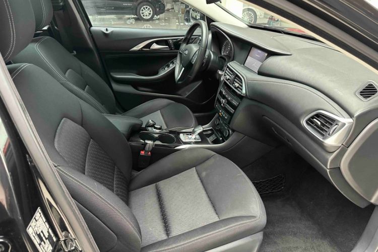 Used Infiniti QX30 2017 2.0T Four-Wheel Drive Fashion Edition
