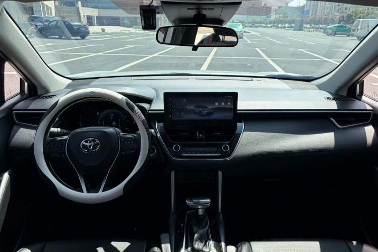 Used Toyota FRONTLANDER 2023 2.0L CVT Leading Edition Interior 1