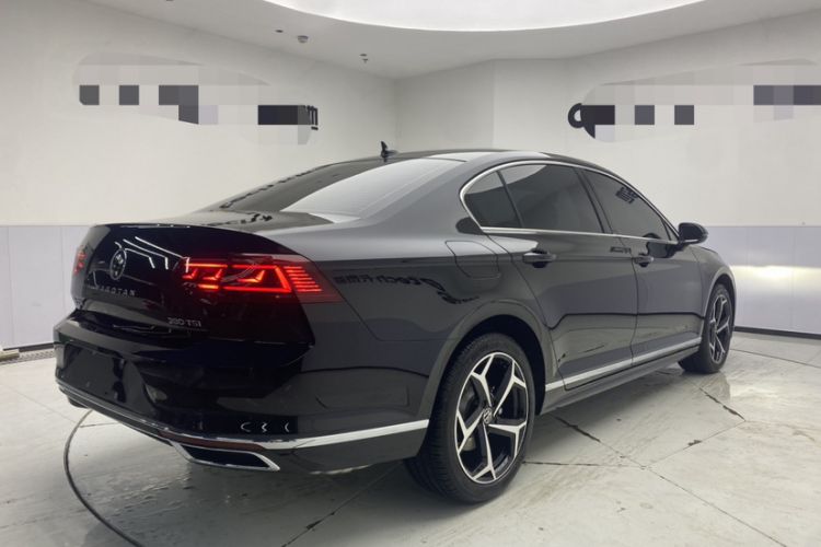 Used Volkswagen Magotan 2026 30 Million Vehicles Selected Model 380TSI DSG Luxury Edition Exterior 4