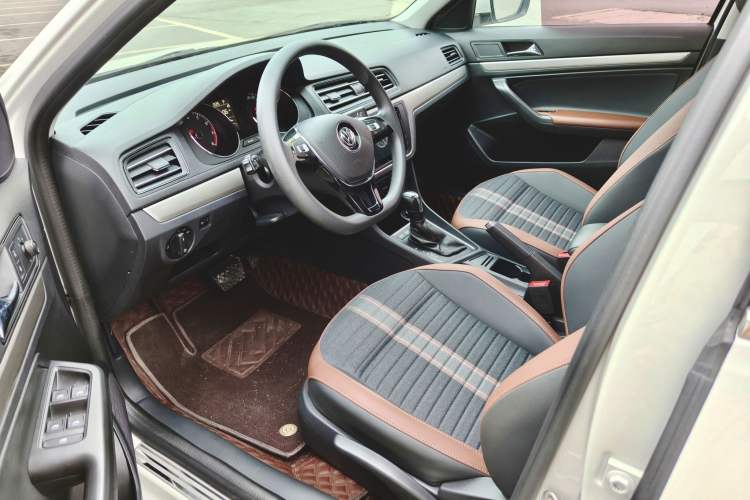 Used Volkswagen Lavida 2019 Lavida Start 1.5L Automatic Comfort Edition China VI Standard