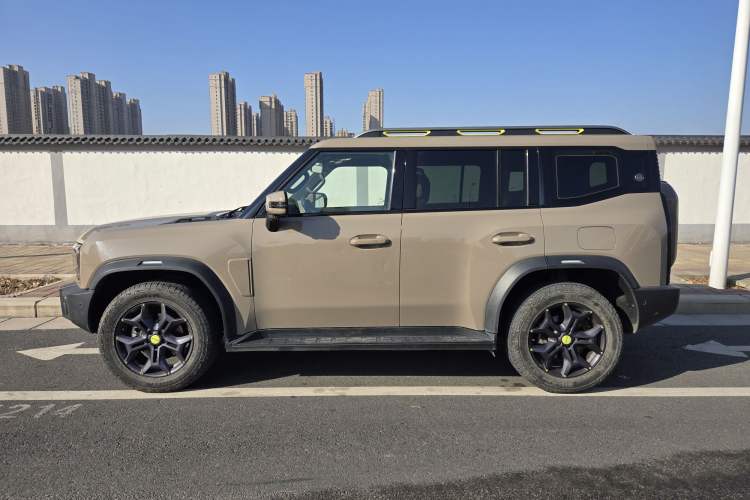 Used JETOUR Traveler 2023 2.0T All-Wheel Drive CrossPRO+
