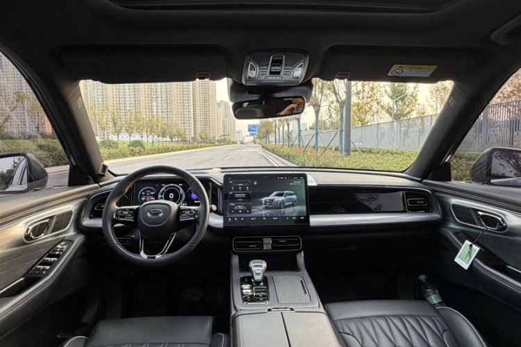 Used GAC Trumpchi GS8 2022 Double-Energy Series 2.0TM Two-Wheel Drive Prestige Edition (6 Seats)
