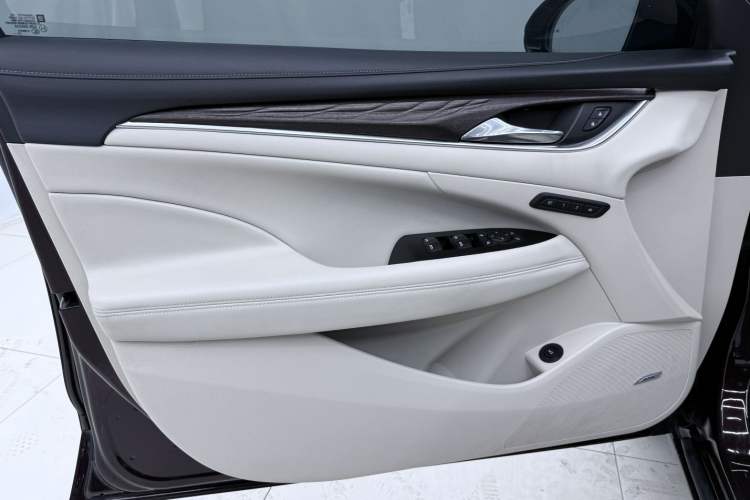 Used Buick LaCrosse 2022 Avenir Avia First Edition
