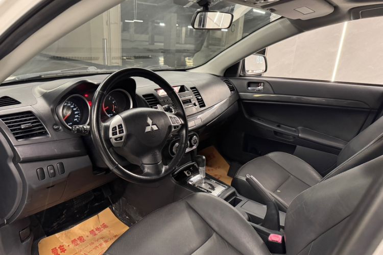 Used Mitsubishi Lancer EX 2011 Chasing Edition 1.8L CVT Luxury Model Interior 1