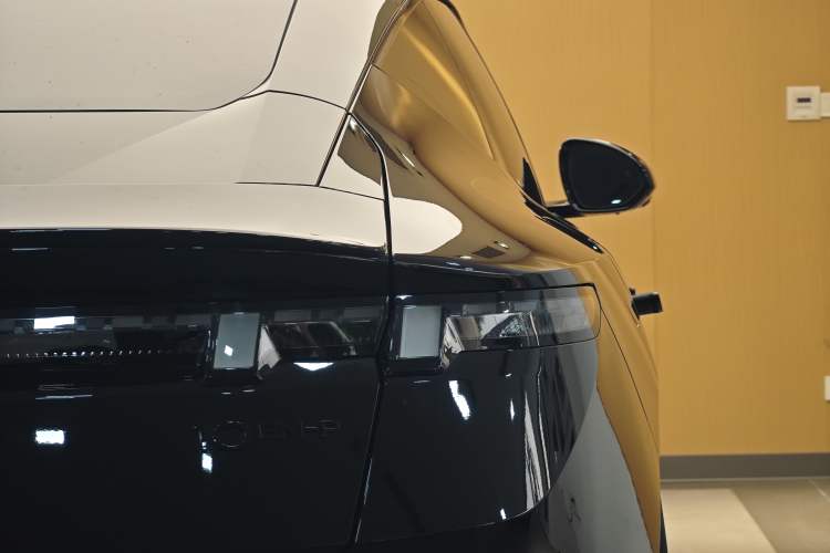 Used Lynk & Co Lynk & Co 10 EM-P 2025 Model 240 Four-Wheel Drive Ultra