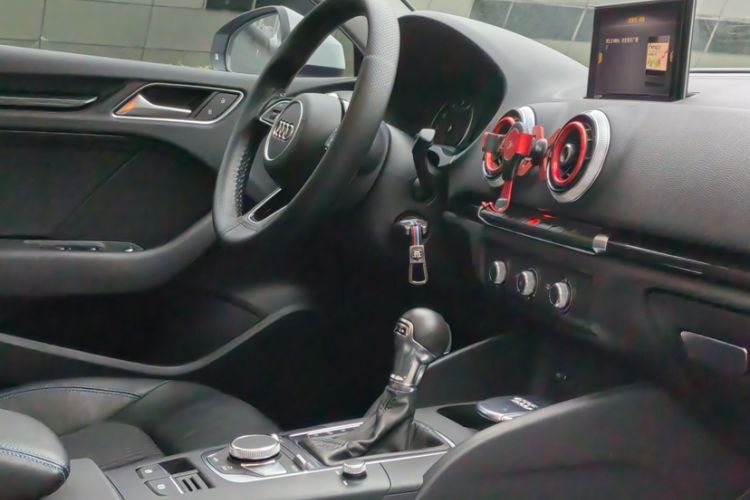 Used Audi A3 2019 Limousine 35 TFSI Fashion Edition China V standard Interior 14