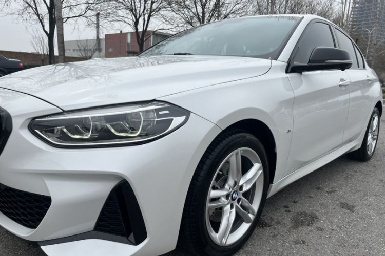 Used BMW 1 Series 2023 120i M Sport Night Edition Exterior 1