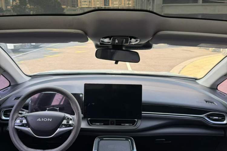 Used AION V 2021 Plus 70 Smart Technology Edition Lithium Iron Phosphate