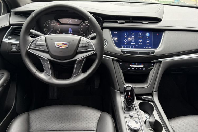 Used Cadillac XT5 2021 2.0T Two-Wheel Drive Luxury Version Interior 11