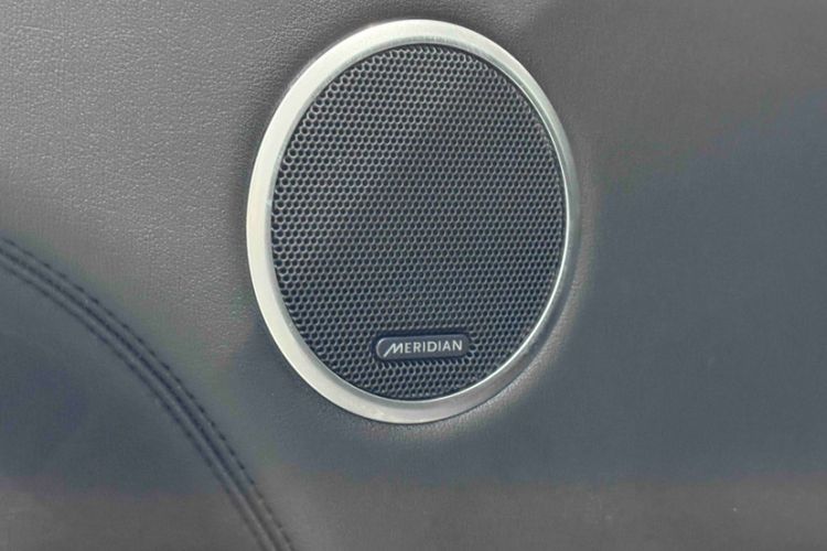 Used Land Rover Range 2017 3.0 SC V6 Vogue Extended Version Interior 6