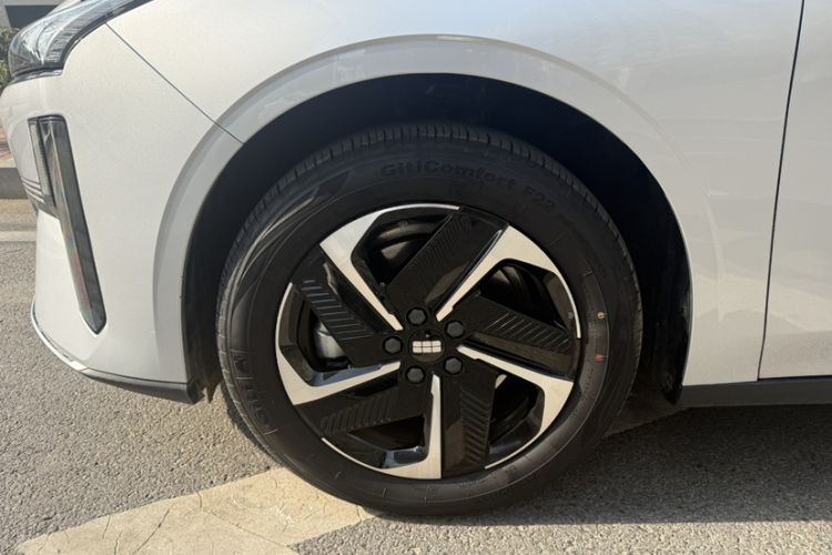 Used Geely Galaxy L6 2025 EM-i 140km Starship Edition
