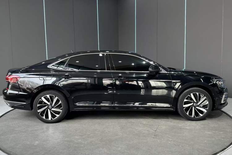 Used Volkswagen Passat 2024 380TSI Elite Edition
