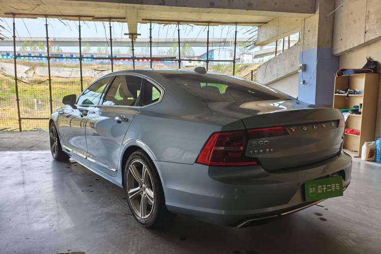 Used Volvo S90 2019 T5 Zhiyi Edition
