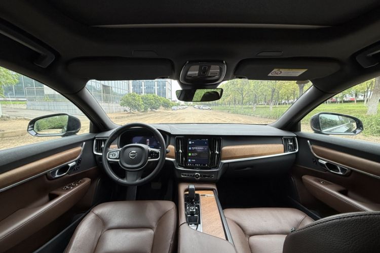 Used Volvo S90 2024 B5 Zhiyi Luxury Edition