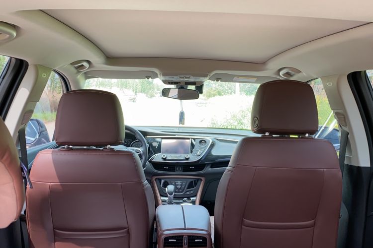 Used Buick Envision 2018 20T Two-Wheel Drive Luxury Model Interior 9