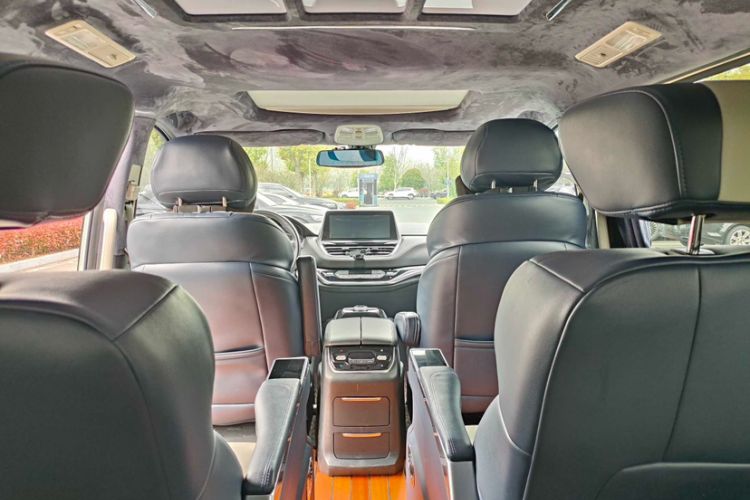 Used SAIC MAXUS G20 2021 PLUS 2.0T Gasoline Automatic Luxury Edition Interior 6