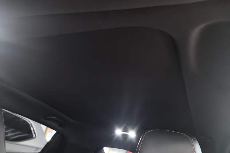 Used CHANGAN UNI-T 2022 1.5T Prestige Version Headliner