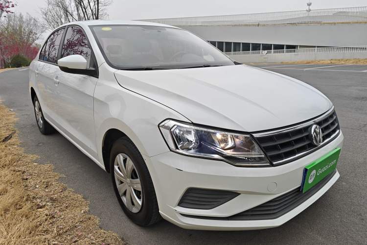 Used Volkswagen Jetta 2017 1.4L Manual Fashion Edition