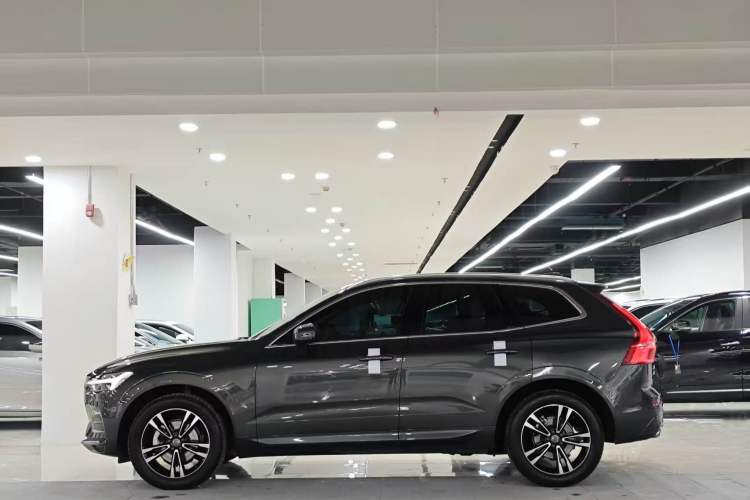 Used Volvo XC60 2018 T5 4x4 Smart Edition