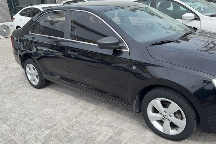 Used Skoda Rapid 2015 1.4L Manual Enjoyment Model