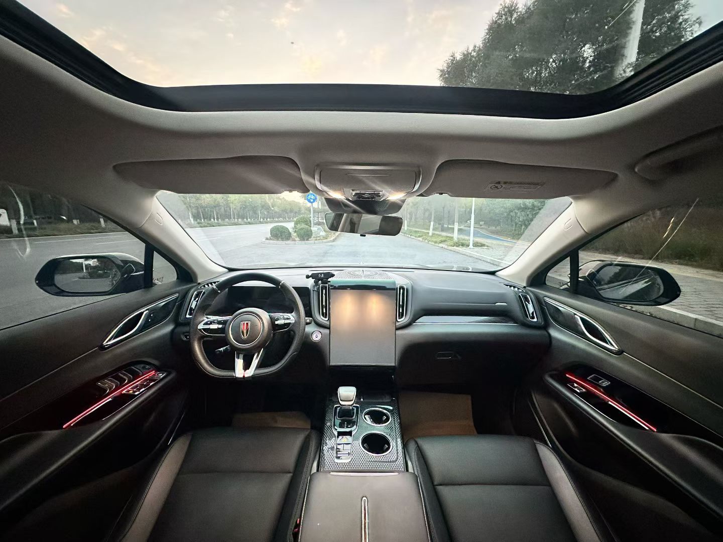 Hongqi HS3 PHEV 2025 Model 125km Jingwei 2 Millionth Anniversary Edition — снимка 12