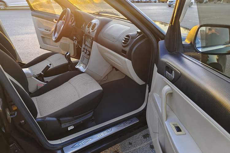 Used Geely Auto Liberty Ship 2015 1.3L Manual Happiness Model