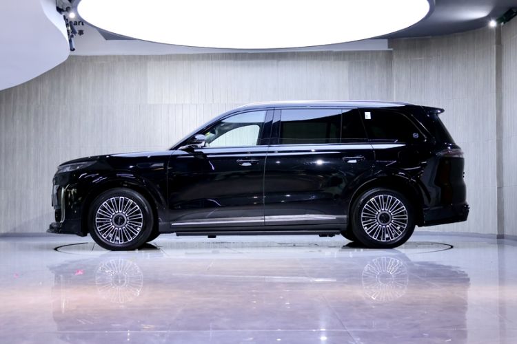 Used Chery T11 2026 Model 220 Rear-Drive Boya Giant-Screen Luxury Edition Exterior 6