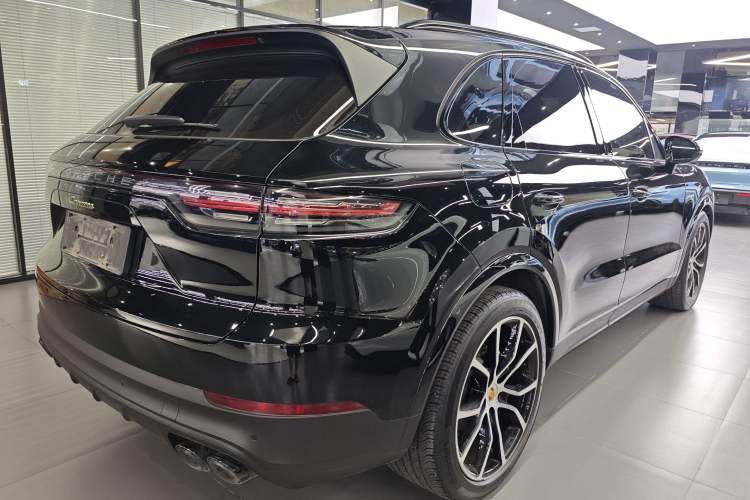 Used Porsche Cayenne E-Hybrid 2023 Cayenne E-Hybrid 2.0T Platinum Edition