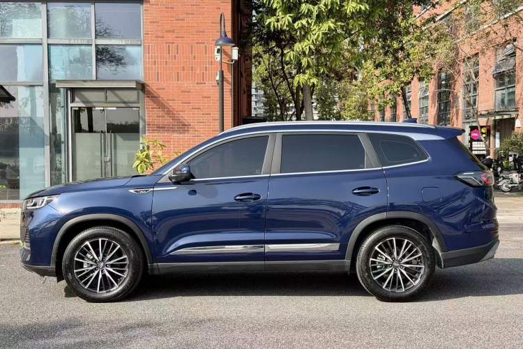 Used Chery Tiggo 8 PLUS 2022 290TGDI DCT Luxury Edition
