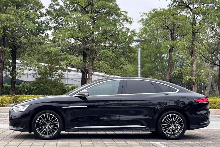 Used BYD Han 2022 DM-i 121KM Luxury Model
