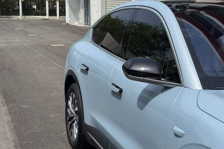 Used Nio EC6 2024 75 kWh