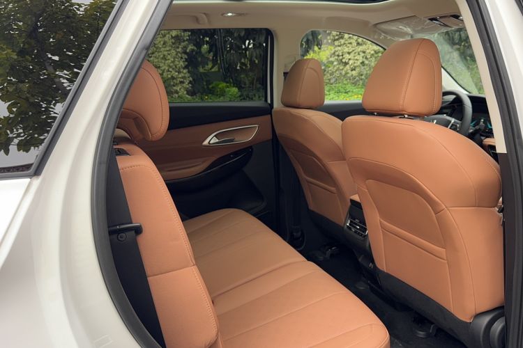 Used Oshan X7 PLUS 2023 Enjoy Edition 1.5T Automatic Pilot Model 7 Seats