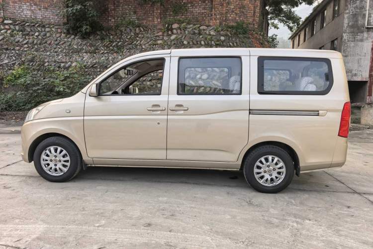 Used Wuling Rongguang V 2016 1.2L Standard Version
