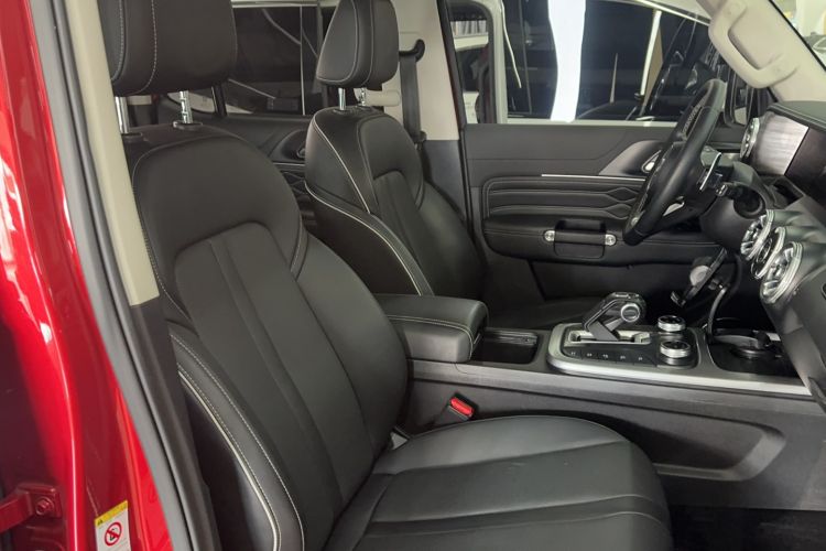 Used Tank 300 2021 Off-Road Edition 2.0T Conqueror Right Front Seat