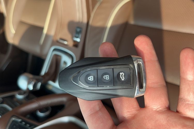 Used Leopaard CS10 2017 2.0T Automatic Urban Version
