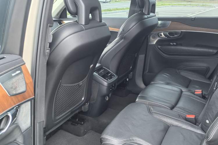 Used Volvo XC90 2018 T6 Prestige 7-Seater Interior 9