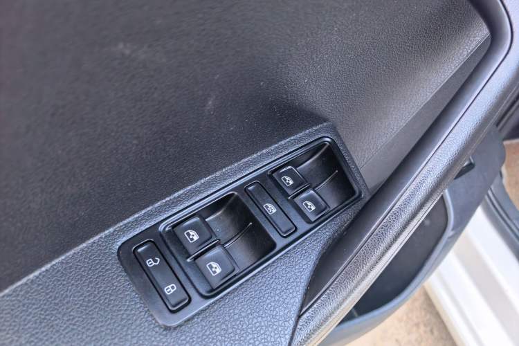 Used Jetta VA3 2019 1.5L Manual Entry-Level Version