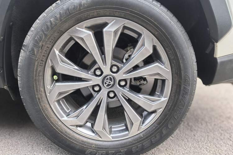 Used Toyota RAV4 2023 2.0L CVT Two-Wheel Drive Fashion Edition Exterior 7