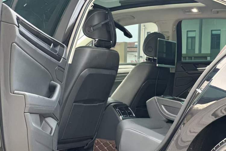 Used Volkswagen Phideon 2018 Revised Version 380TSI Two-Wheel Drive Business Edition