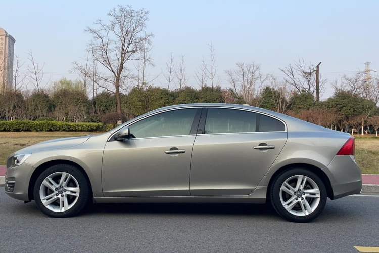 Used Volvo S60 2014 S60L T5 Intelligent Drive Edition
