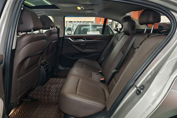 Used BMW 5 Series 2020 525Li Luxury Package