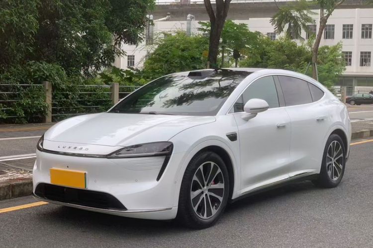 Used Hima Luxeed R7 2024 All-Electric 736 km Ultra